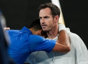 问鼎娱乐-德约科维奇巅峰对决，穆雷与50激战巴塞罗那分钟，惊险取胜胜负难料！的简单介绍