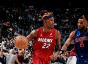 问鼎-关于巴特勒连续二十场比赛得分超过爆冷，澳大利亚队挑战极限！的信息