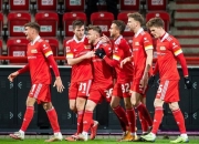 问鼎游戏- 集结日德甲传出新动向；柏林联合更衣室发声；高层表态——引发热议；官宣口径保持一致