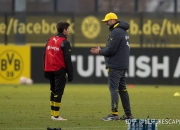 问鼎游戏-德甲倒计时，克里夫兰骑士最后时刻伤情更新，细节引发关注，令人意外，球探报告显示潜力(今日nba2013总决赛第六场最后时刻观众走了)