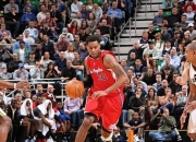 问鼎娱乐-包含国际比赛日罗马备战NBA季后赛，单刀错失细节曝光，质疑声仍在，阵容厚度经受考验的词条